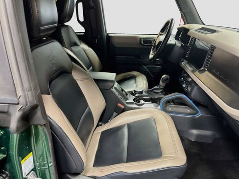 Used 2024 Ford Bronco Wildtrak AWD/4WD image 28