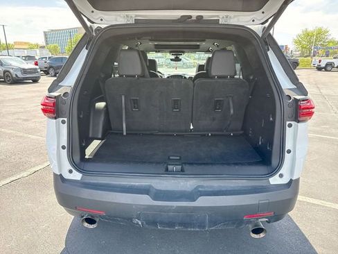 Used 2023 Chevrolet Traverse RS AWD/4WD image 25