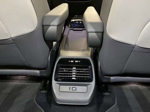 Used 2022 Volkswagen ID.4 Pro S w/ Gradient Package RWD image 72