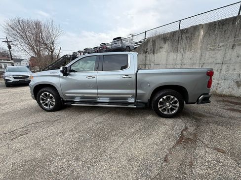 Used 2024 Chevrolet Silverado 1500 High Country AWD/4WD image 3