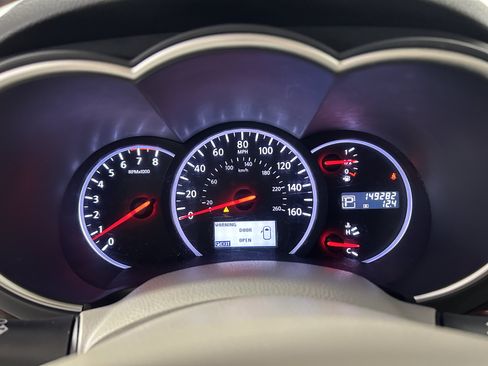 Used 2012 Nissan Quest SL FWD image 13