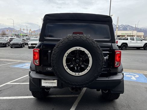 Used 2021 Ford Bronco Black Diamond w/ Sasquatch Package image 5