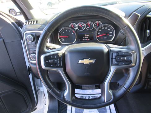 Used 2022 Chevrolet Silverado 2500 LT w/ Convenience Package image 12