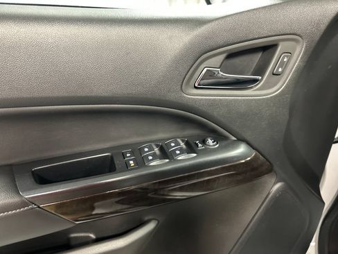 Used 2022 GMC Canyon Elevation w/ Elevation Premium Package AWD/4WD image 14