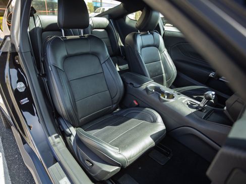 Used 2025 Ford Mustang GT Premium RWD image 18