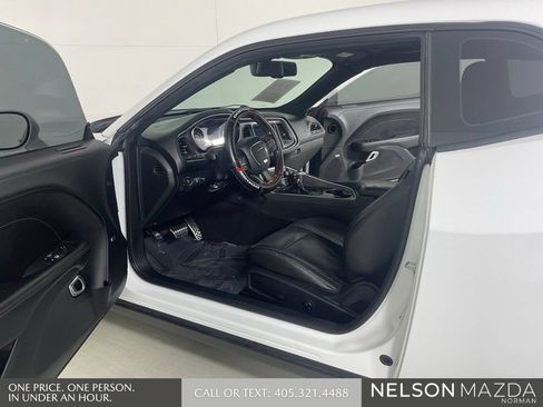Used 2020 Dodge Challenger SXT w/ Plus Package RWD image 11