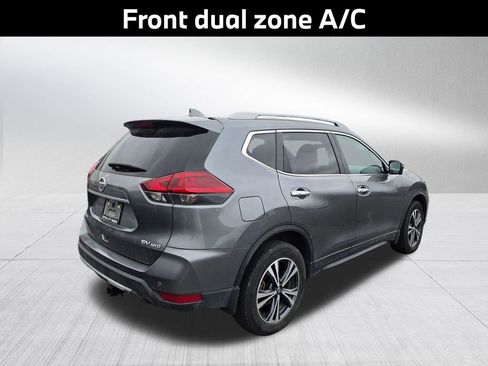 Used 2019 Nissan Rogue SV w/ Premium Package AWD/4WD image 5