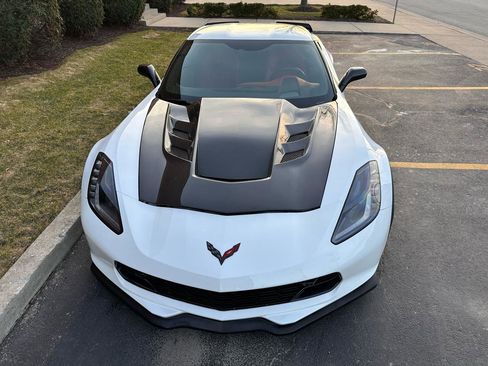 Used 2017 Chevrolet Corvette Z06 image 11