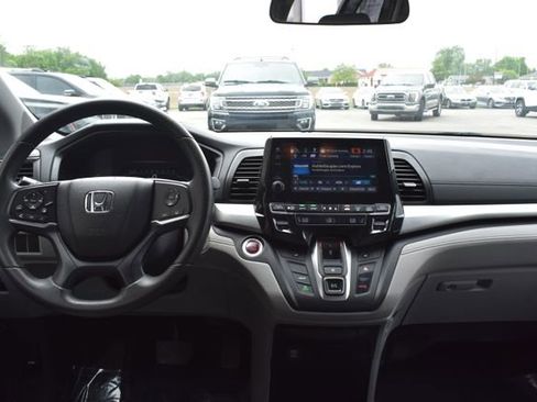 Used 2019 Honda Odyssey EX image 40