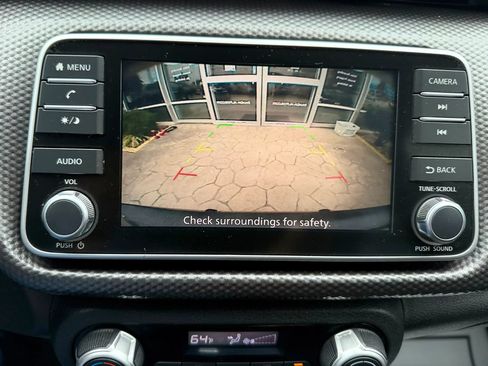 Used 2020 Nissan Kicks SV FWD image 17