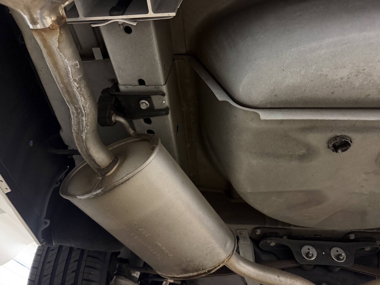 Used 2011 Cadillac DTS FWD image 26