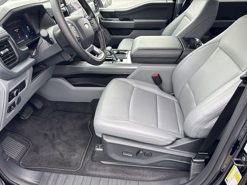 New 2025 Ford F150 Lightning Flash AWD/4WD image 9