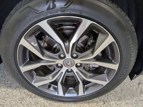 Used 2022 Acura MDX SH-AWD w/ Technology Package image 12