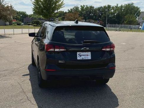 Used 2024 Chevrolet Equinox LS w/ LS Convenience Package AWD/4WD image 7