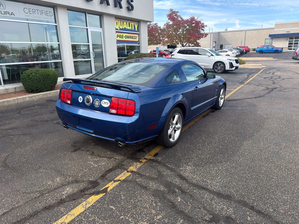 Used 2008 Ford Mustang GT RWD image 8