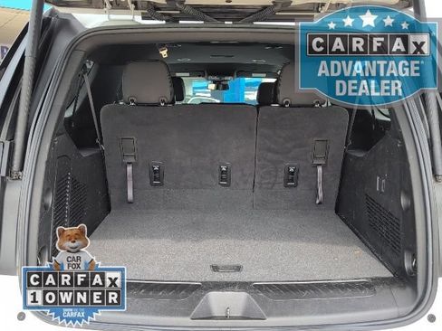 Used 2024 Chevrolet Suburban LT RWD image 11