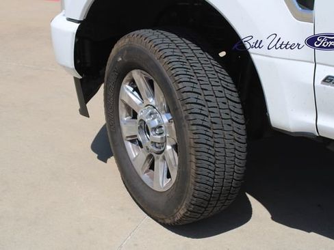 Used 2022 Ford F250 Platinum w/ FX4 Off-Road Package AWD/4WD image 9