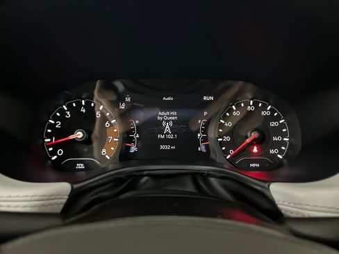 Used 2025 Jeep Compass Limited image 67