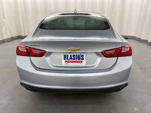 Used 2017 Chevrolet Malibu LT image 27