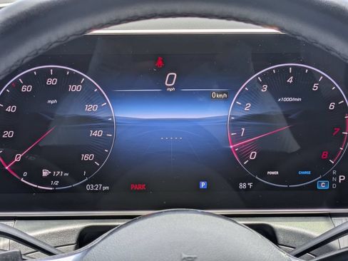 Used 2025 Mercedes-Benz C 300 4MATIC Sedan image 16