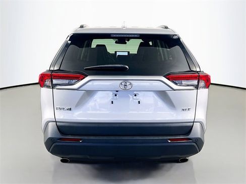 Used 2023 Toyota RAV4 XLE Premium image 6