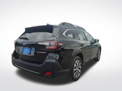 Used 2023 Subaru Outback Premium AWD/4WD image 5
