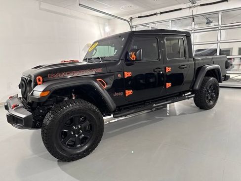 Used 2023 Jeep Gladiator Mojave w/ LED Lighting Group AWD/4WD image 3
