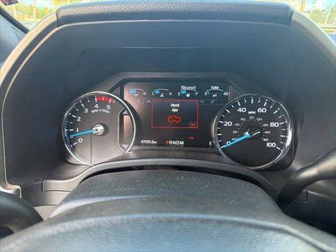 Used 2022 Ford F250 Lariat w/ Black Appearance Package image 27