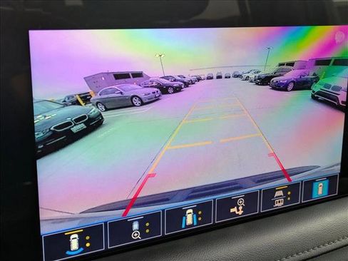 Used 2021 Chevrolet Tahoe LT w/ Luxury Package image 13