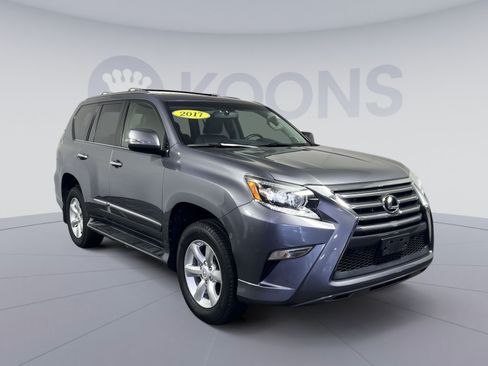 Used 2017 Lexus GX 460 w/ Navigation Package AWD/4WD image 2