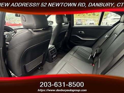 Used 2019 BMW 330i xDrive Sedan w/ Driving Assistance Package AWD/4WD image 17