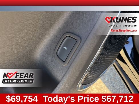 New 2026 GMC Acadia Denali Ultimate w/ LPO, Floor Liner Package AWD/4WD image 24