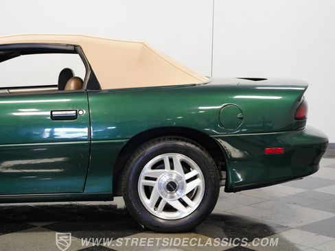 Used 1995 Chevrolet Camaro Z28 RWD image 25