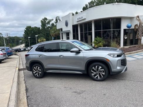 New 2025 Volkswagen Tiguan S image 2