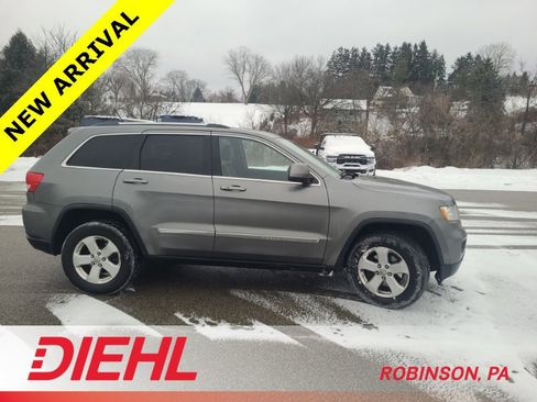 Used 2012 Jeep Grand Cherokee Laredo image 3