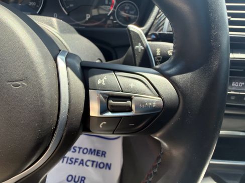 Used 2017 BMW M4 Convertible RWD image 16