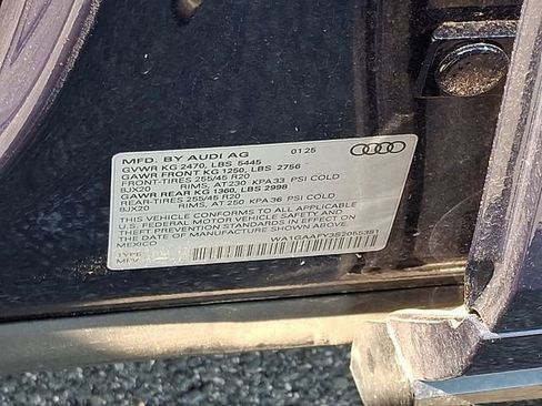 Used 2025 Audi Q5 2.0T Premium w/ Convenience Plus Package AWD/4WD image 31