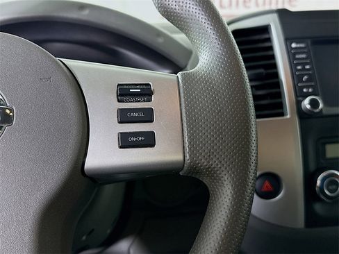 Used 2020 Nissan Frontier SV image 23