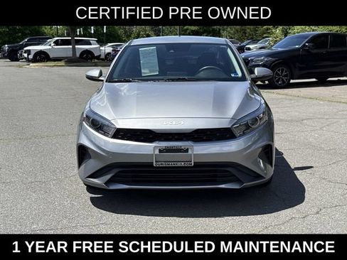 Used 2022 Kia Forte LXS w/ LXS Technology Package FWD image 6