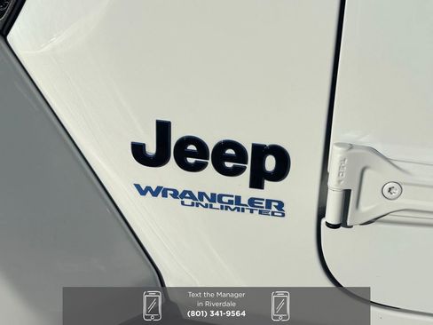 Used 2022 Jeep Wrangler Unlimited Sahara image 11