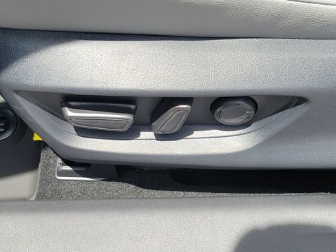 Used 2026 Toyota Camry SE FWD image 18