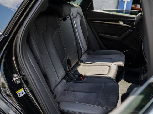 Used 2023 Audi SQ5 Premium w/ Convenience Package image 25