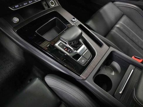 Used 2021 Audi Q5 Prestige w/ Prestige Package AWD/4WD image 35