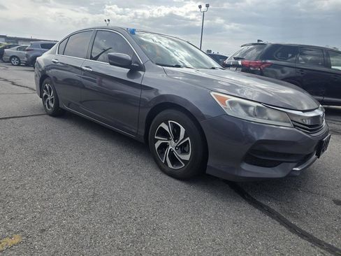Used 2016 Honda Accord LX image 3