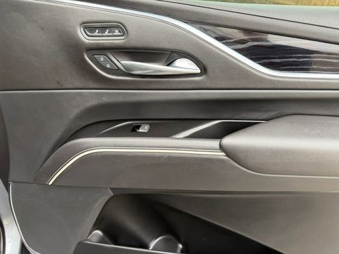 Used 2021 Cadillac Escalade ESV Sport w/ Driver Assist Tech Package image 32