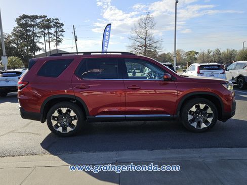 New 2026 Honda Pilot Touring image 6