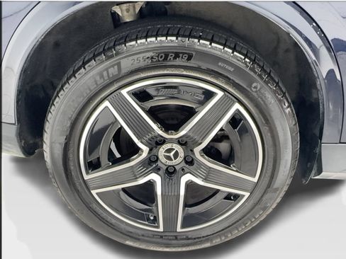Used 2024 Mercedes-Benz GLC 300 4MATIC w/ AMG Line image 14