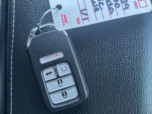 Used 2020 Honda Civic Touring image 33