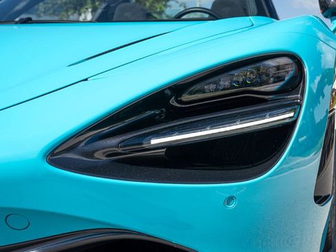 Used 2022 McLaren 720S Spider RWD image 60