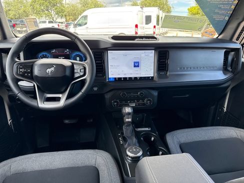 Used 2025 Ford Bronco Big Bend AWD/4WD image 6